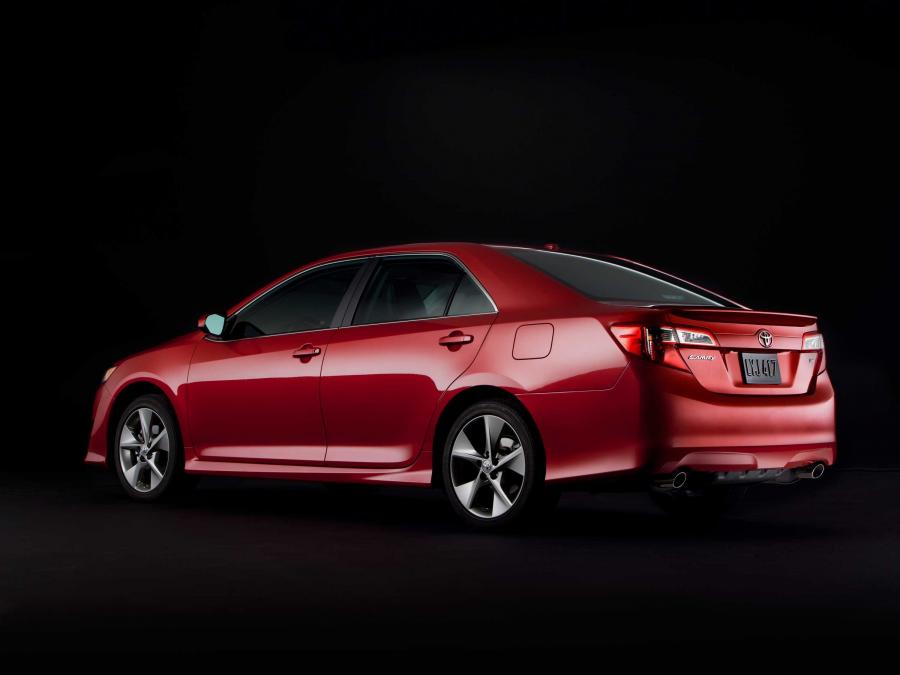  Toyota Camry SE 2012 года  (фото 41 из 48)